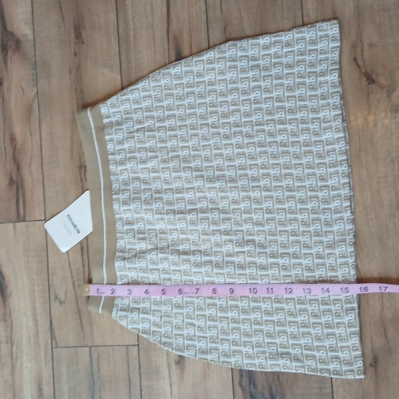 NWT Pull & Bear 100% Cotton Logo Print Mini Skirt. Size S - Picture 13 of 15